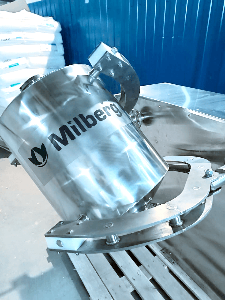 Mixer for powders and bulk products: Drunken barrel, V-blender, ribbon or paddle — which to choose