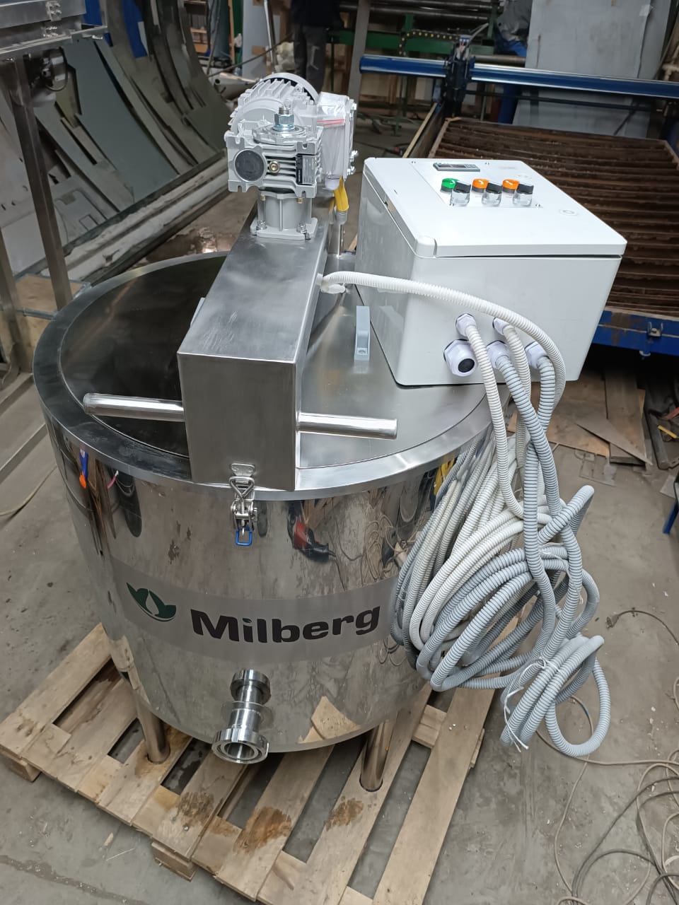 VS-150 cheese vat to launch a private cheese dairy — photo 1